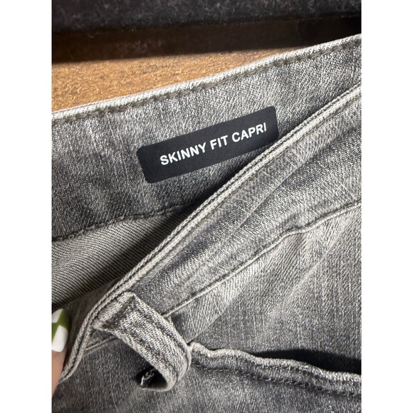 Judy Blue Womens Grey Skinny Fit Capri Jeans High Rise Button Fly 16W JB78110 GR - Picture 4 of 8